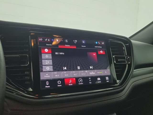 Used 2025 Dodge Durango GT w/ Blacktop Package RWD image 26
