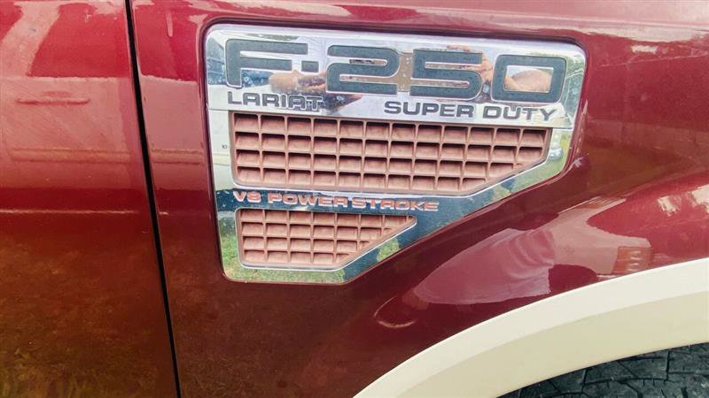 Used 2010 Ford F250 Lariat image 31
