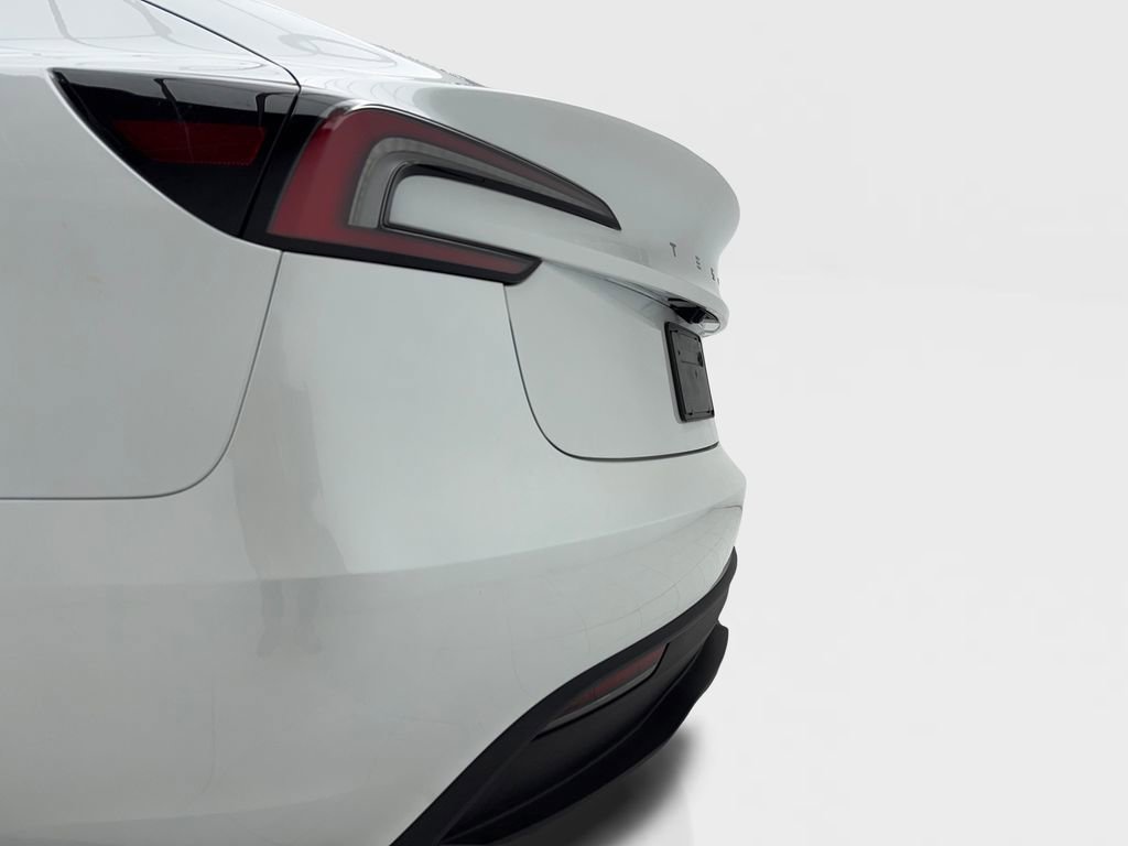 Used 2024 Tesla Model 3 Standard Range image 5