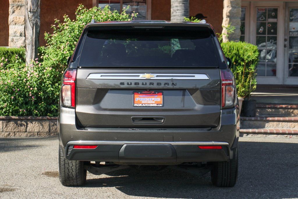 Used 2021 Chevrolet Suburban LS w/ Driver Alert Package image 7