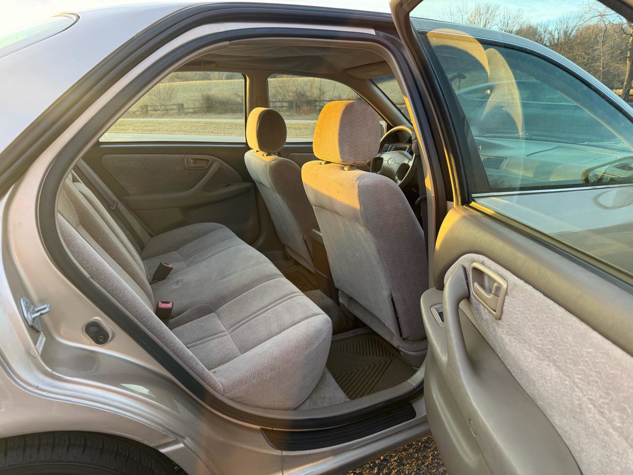 Used 1997 Toyota Camry LE FWD image 17