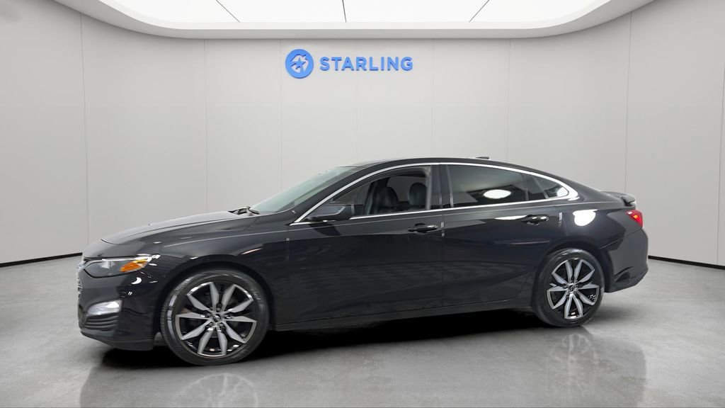 Used 2024 Chevrolet Malibu RS FWD image 2
