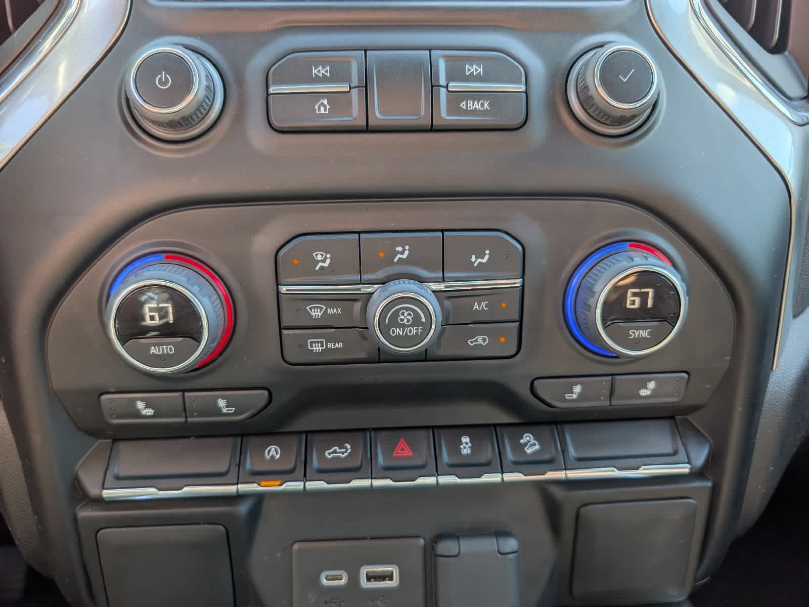 Certified 2021 Chevrolet Silverado 1500 RST AWD/4WD image 27