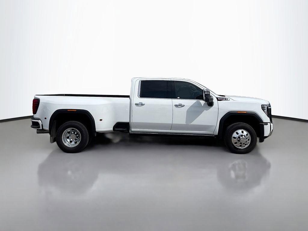 Used 2025 GMC Sierra 3500 Denali w/ Denali Reserve Package image 8