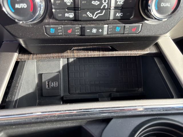 Used 2021 Ford F350 Lariat image 26