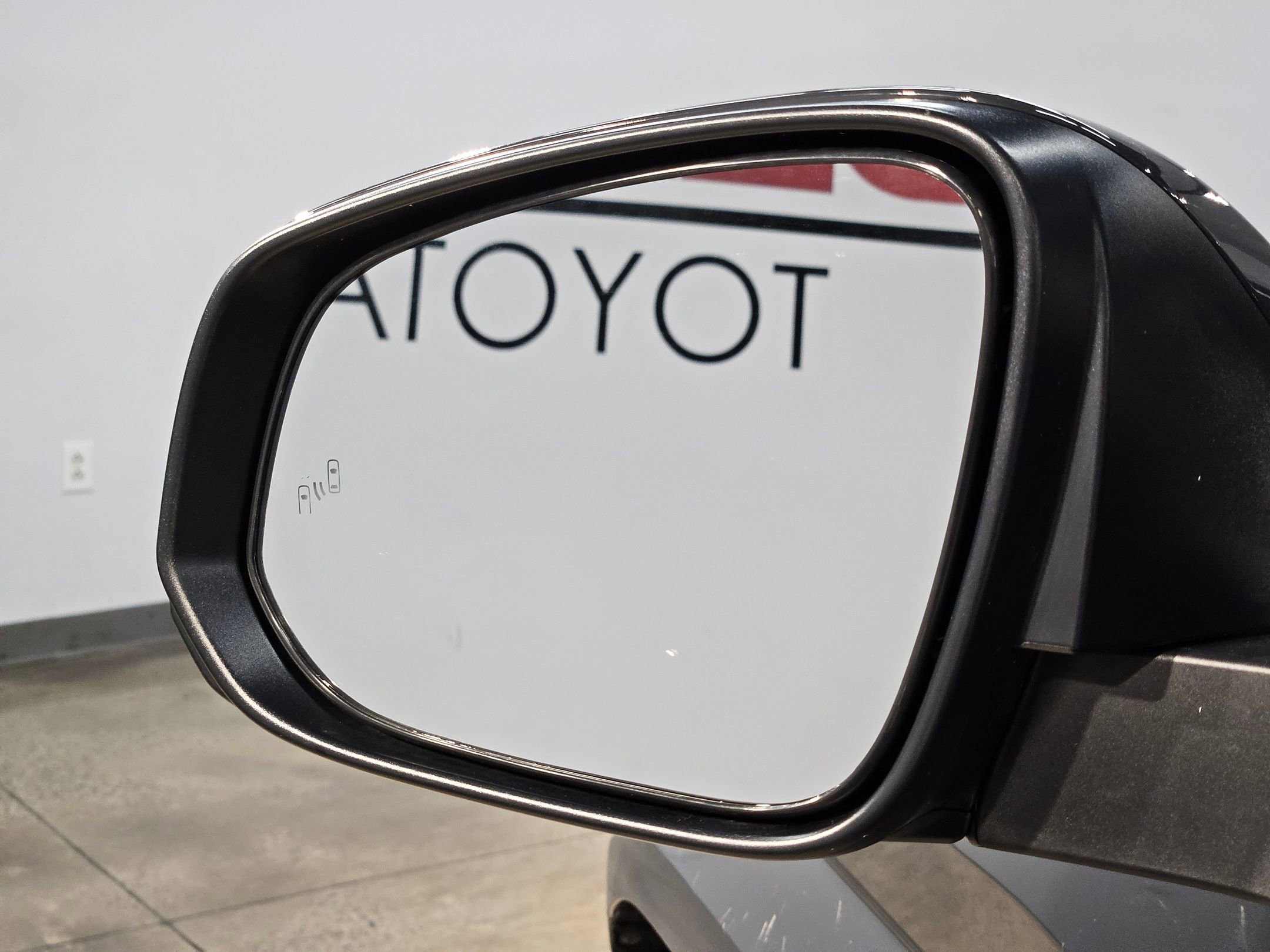 Used 2025 Toyota Tacoma SR5 image 22