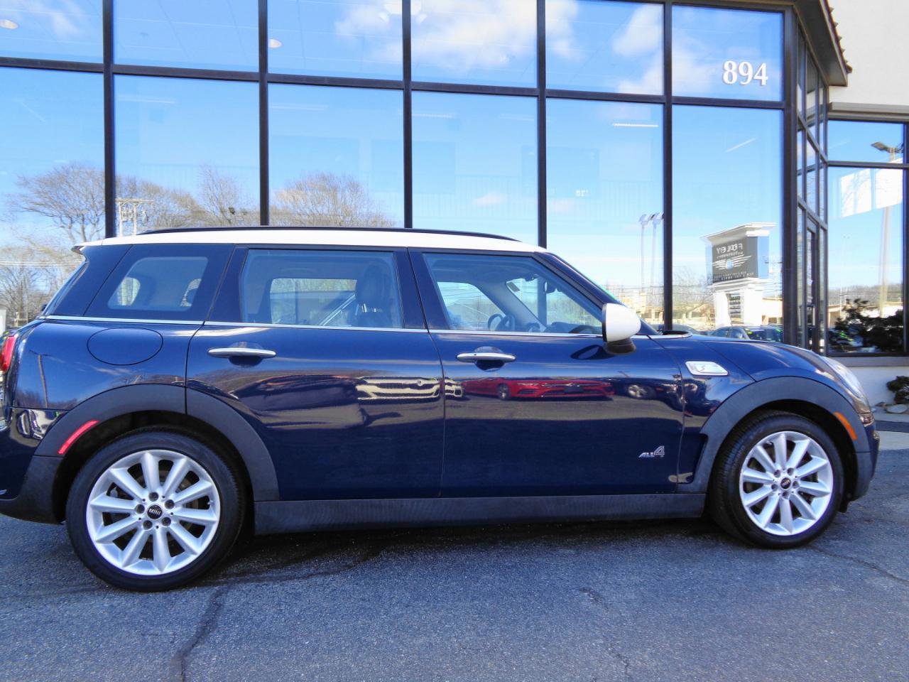 Used 2018 MINI Cooper Clubman S image 3