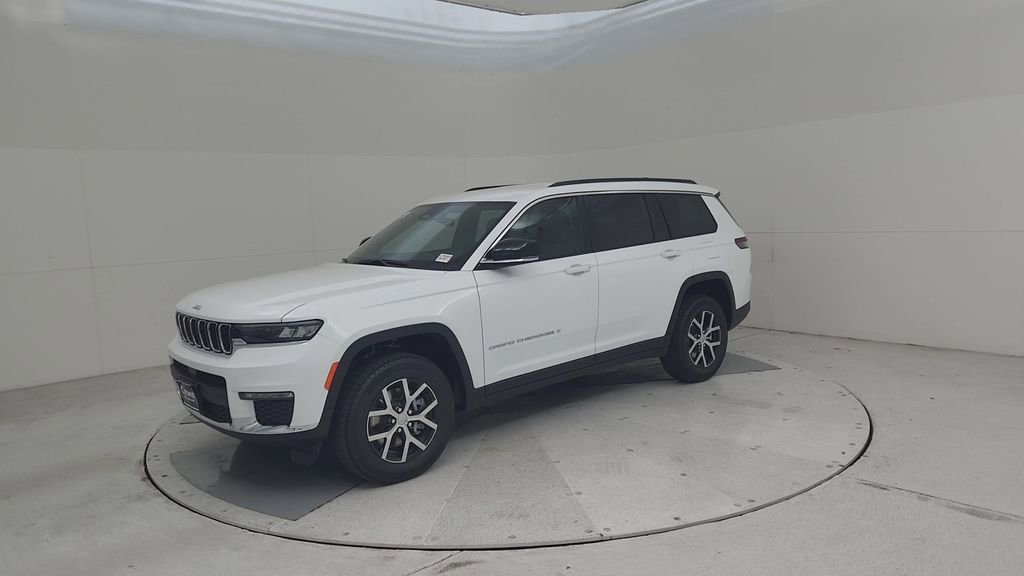 New 2025 Jeep Grand Cherokee L Limited w/ Trailer Tow Package image 7