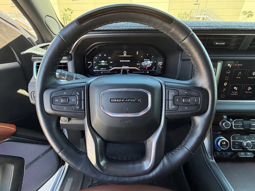 Used 2024 GMC Yukon Denali Ultimate AWD/4WD image 15