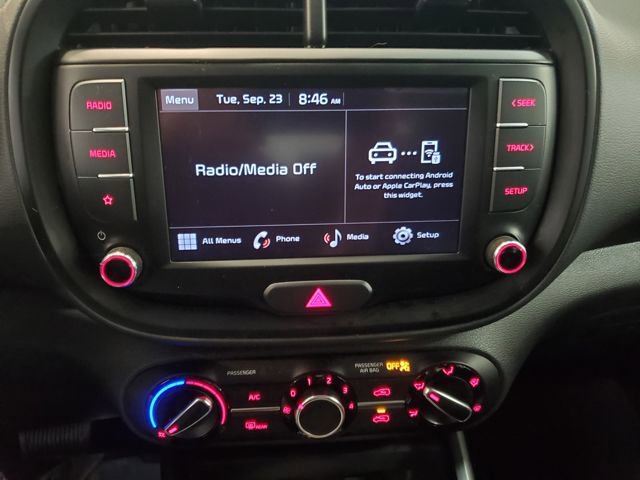 Used 2022 Kia Soul LX image 18