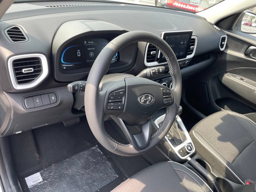 New 2026 Hyundai Venue SEL FWD image 9