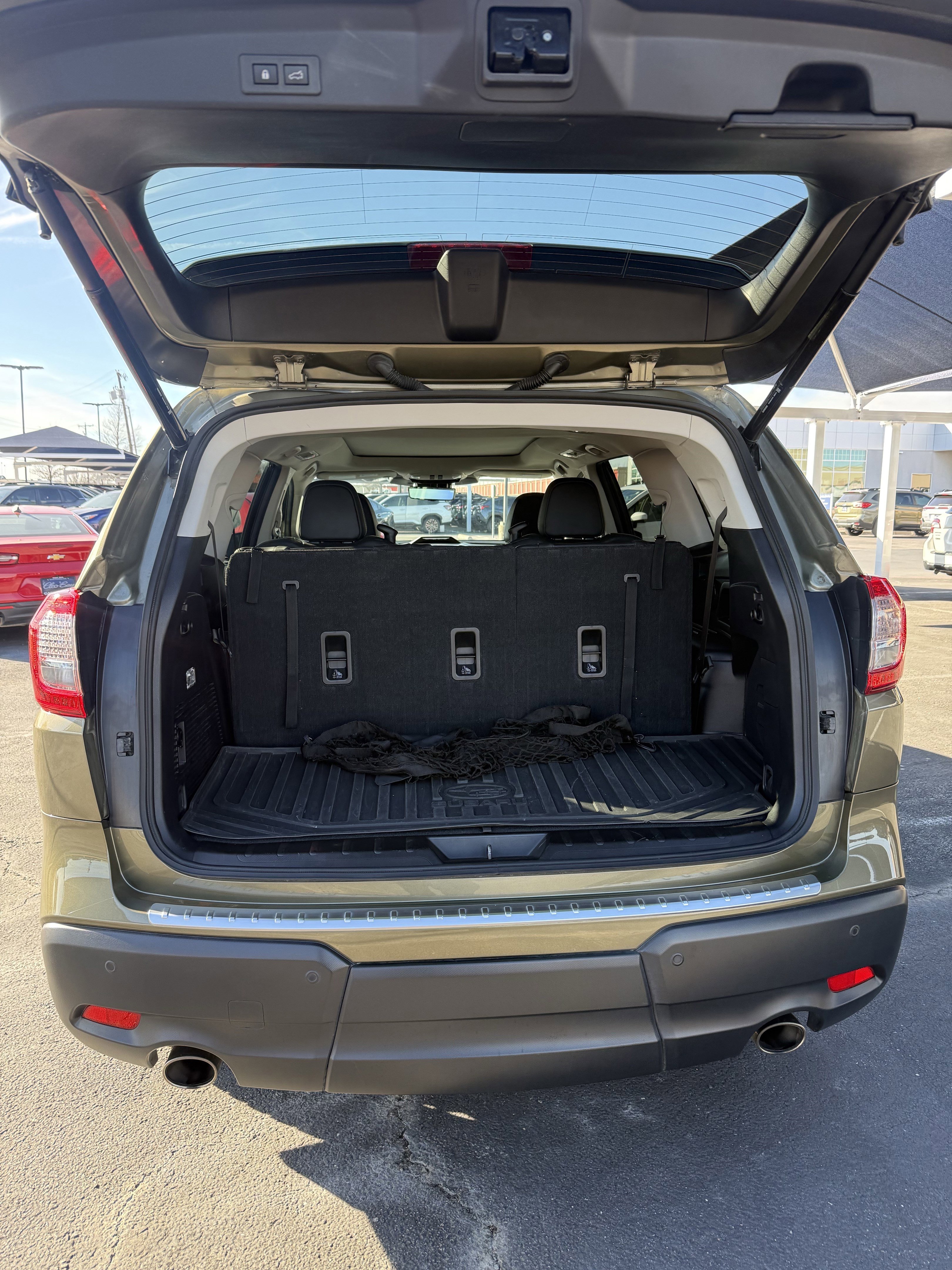 Certified 2024 Subaru Ascent Touring w/ Popular Package #2 image 9