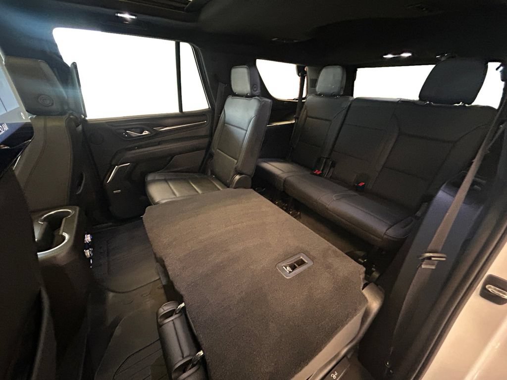 Used 2021 GMC Yukon Denali w/ Denali Premium Package AWD/4WD image 16