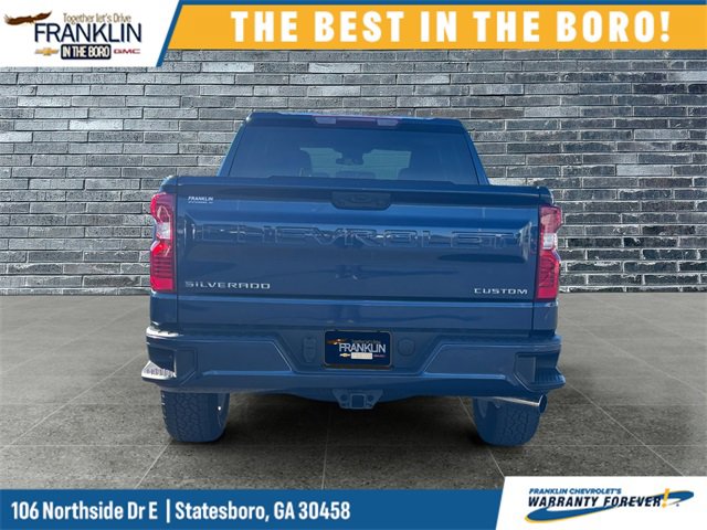 Used 2023 Chevrolet Silverado 1500 Custom image 4