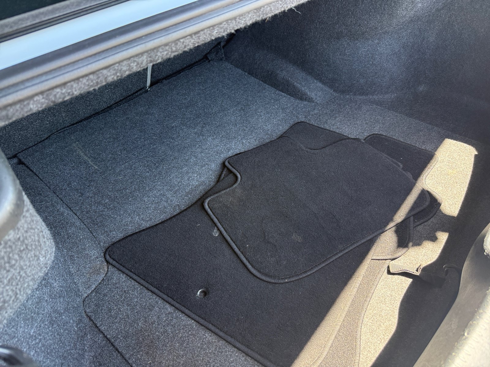 Used 2019 Chrysler 300 Touring RWD image 11
