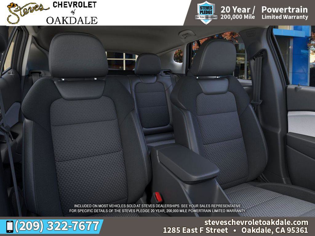 New 2025 Chevrolet Trax LT w/ Driver Confidence Package FWD image 16