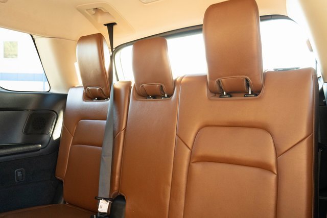 Used 2023 Nissan Pathfinder Platinum w/ Cargo Package image 23