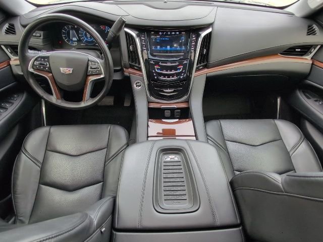 Used 2020 Cadillac Escalade Premium Luxury RWD image 5