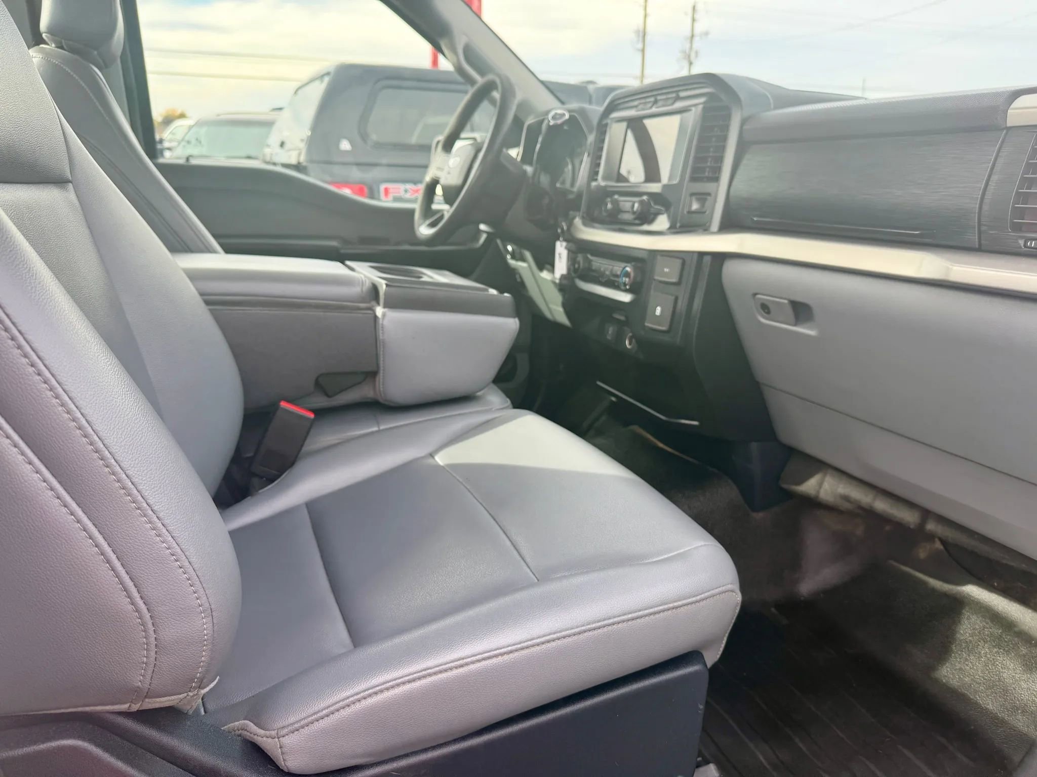 Used 2021 Ford F150 XL image 14