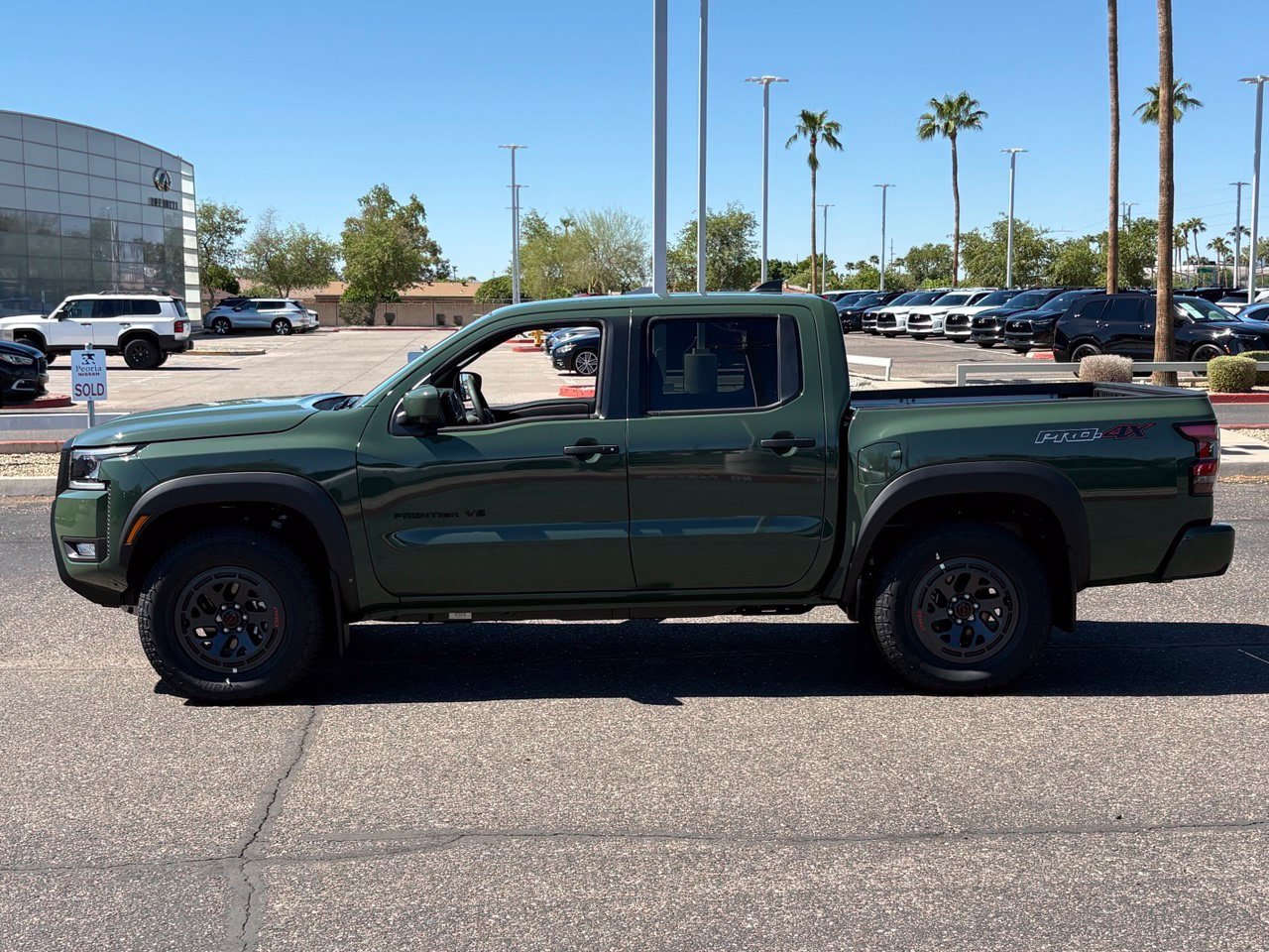New 2027 Nissan Frontier PRO-4X AWD/4WD image 3