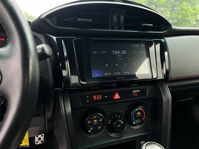 Used 2018 Subaru BRZ Premium w/ Popular Package #1 RWD image 21