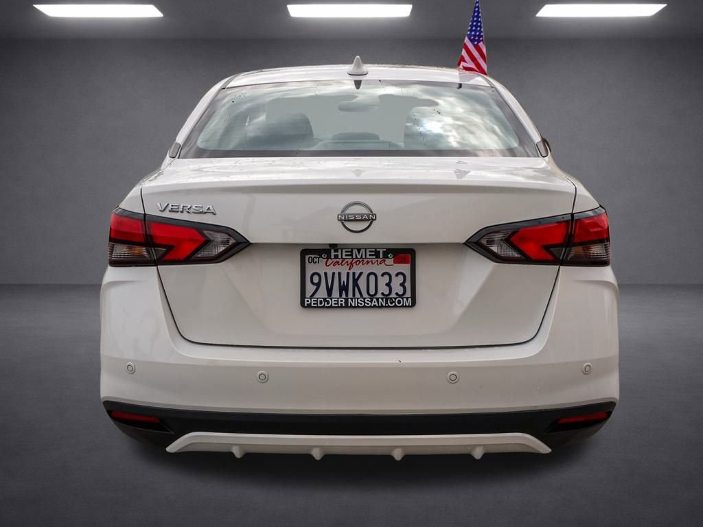 Used 2025 Nissan Versa SV w/ Trunk Package image 5
