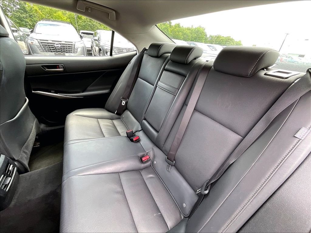Used 2017 Lexus IS 200t w/ Premium Package RWD image 14