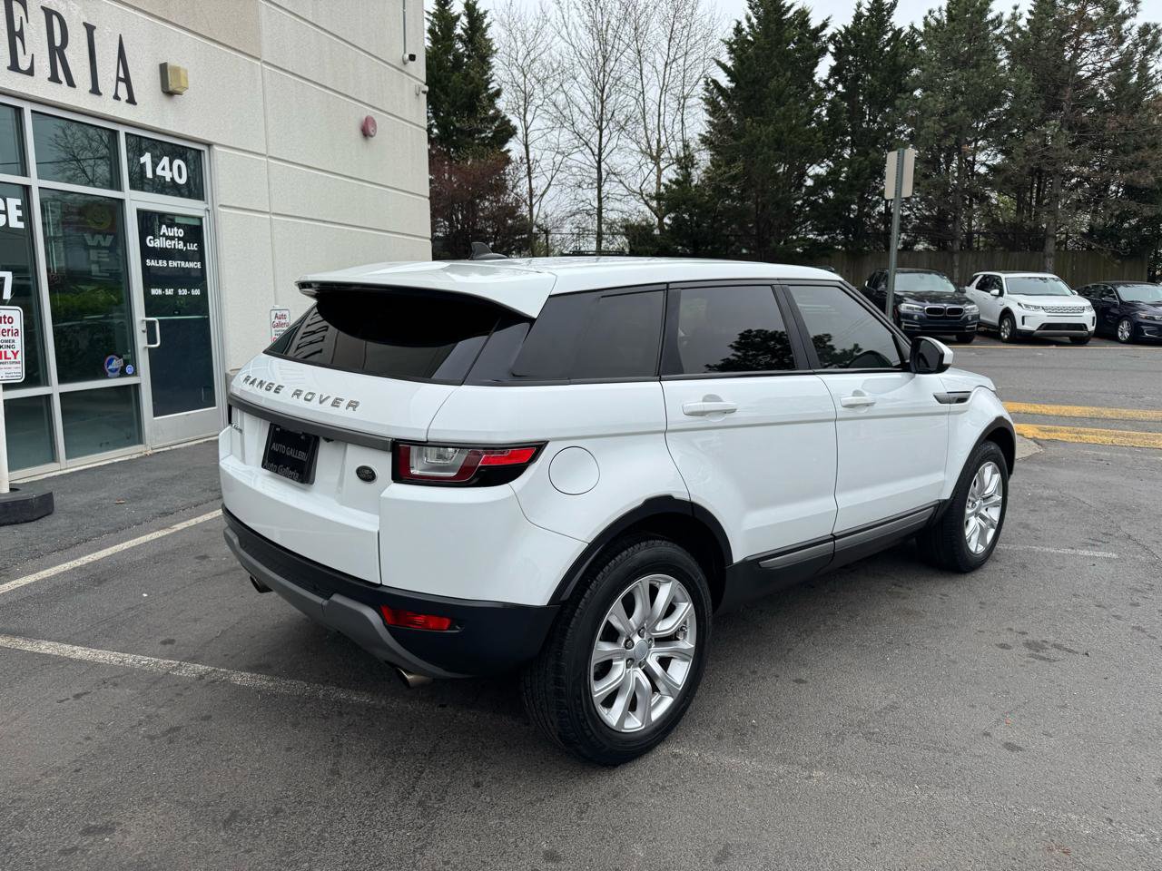 Used 2016 Land Rover Range Rover Evoque SE AWD/4WD image 5