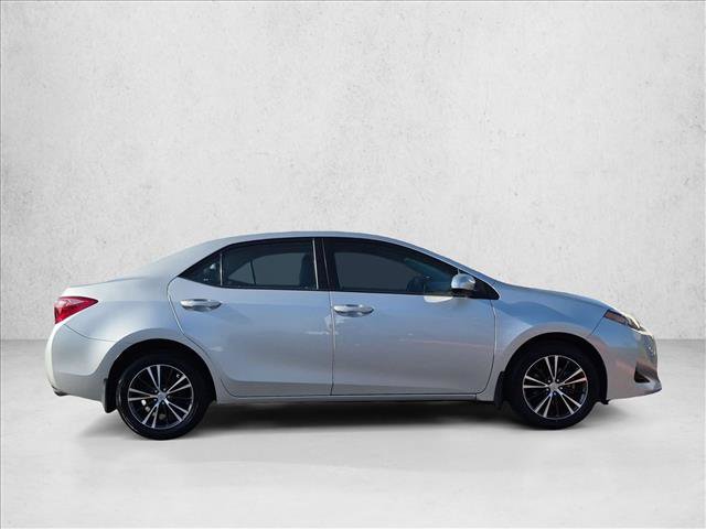Used 2017 Toyota Corolla LE w/ Carpet Mat Package (TMS) FWD image 4