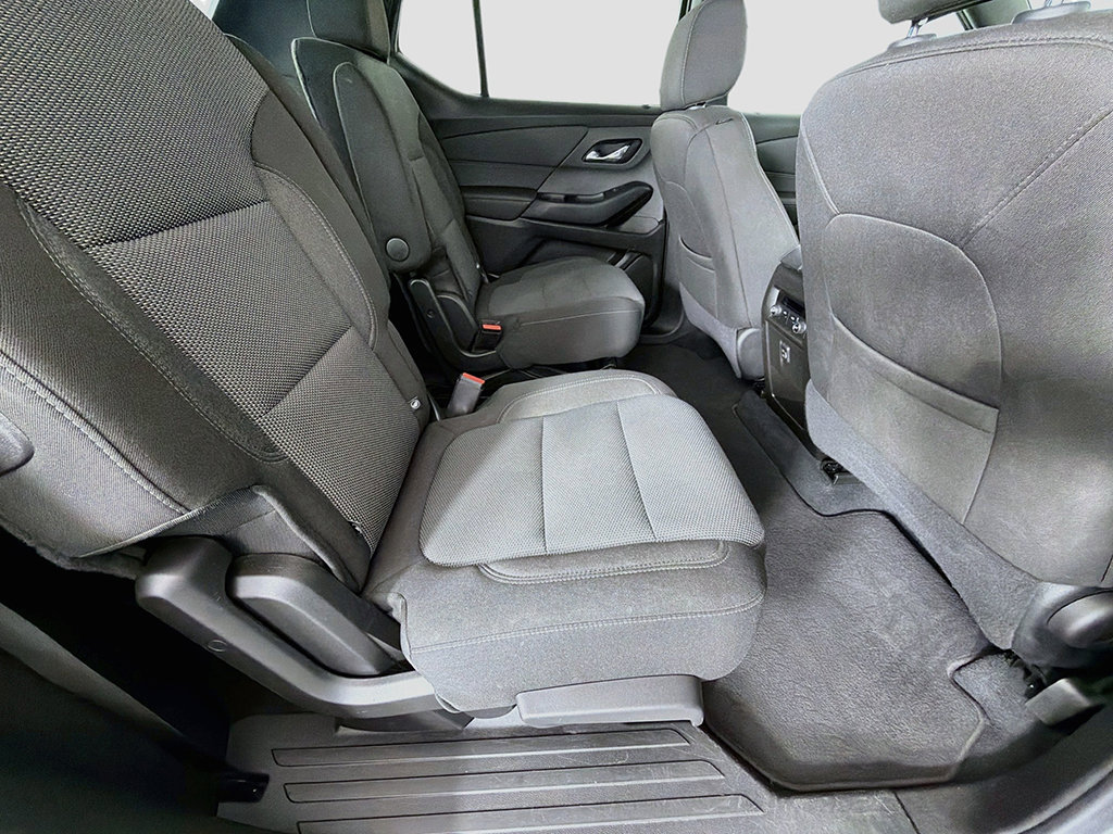 Used 2023 Chevrolet Traverse LT w/ LPO, 'HIT The Road' Package AWD/4WD image 25