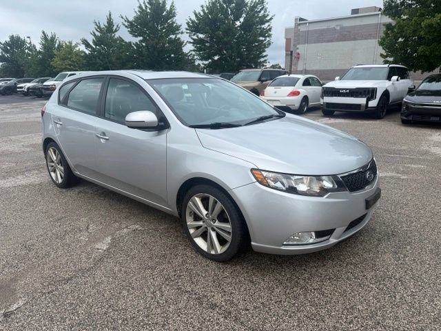 Used 2013 Kia Forte SX w/ Tech Pkg FWD image 2