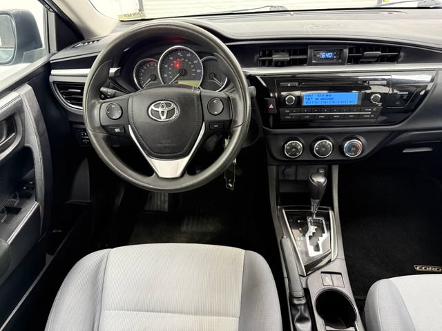 Used 2015 Toyota Corolla L FWD image 31