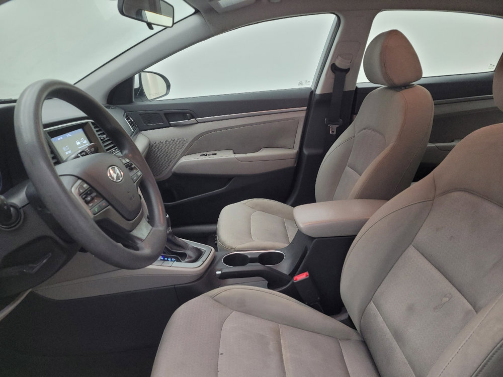 Used 2017 Hyundai Elantra SE image 17