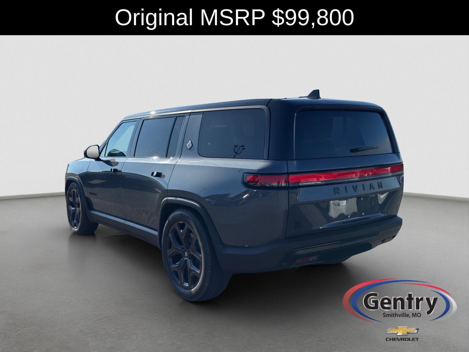 Used 2026 Rivian R1S Adventure Dual AWD/4WD image 4