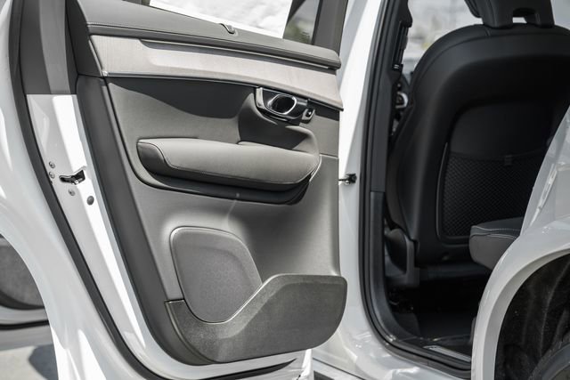 New 2026 Volvo XC90 B6 Ultra w/ Protection Package Premier image 37