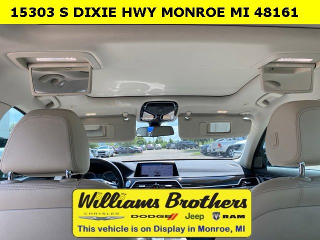 Used 2018 BMW 740i xDrive image 29