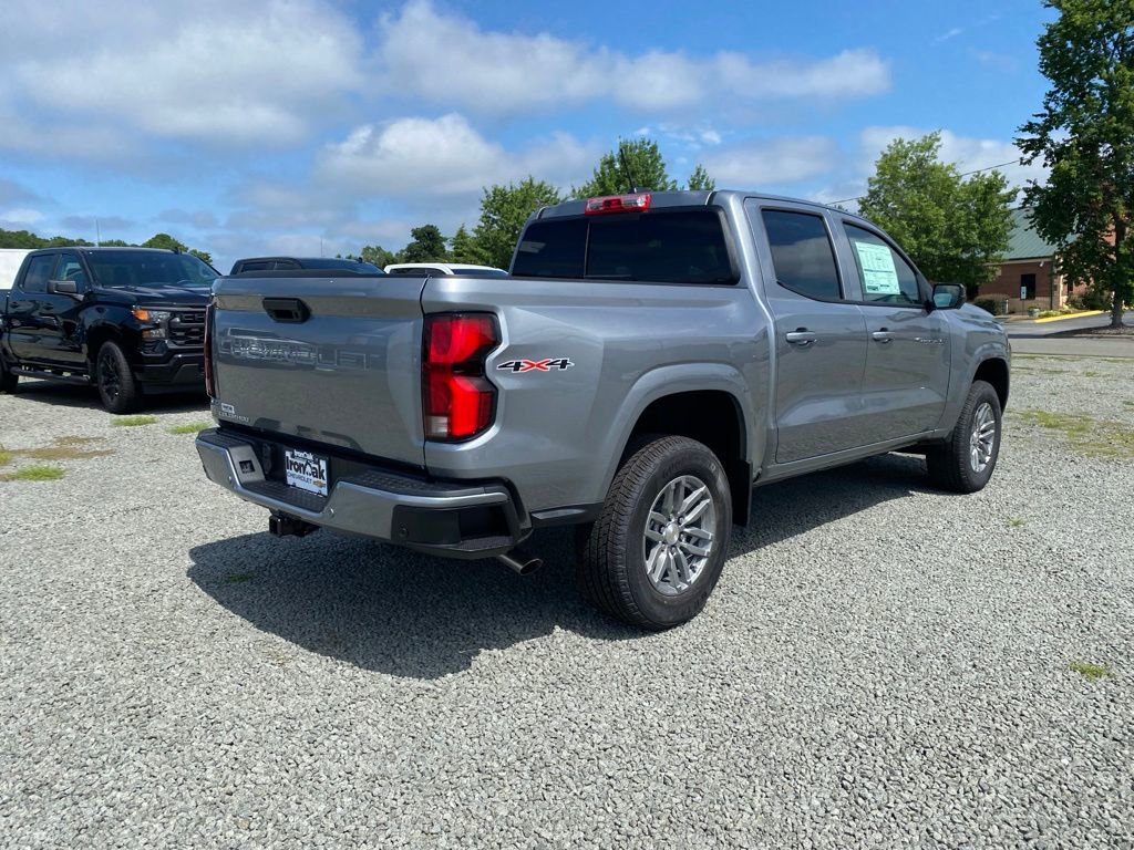 New 2025 Chevrolet Colorado LT w/ LT Convenience Package AWD/4WD image 3