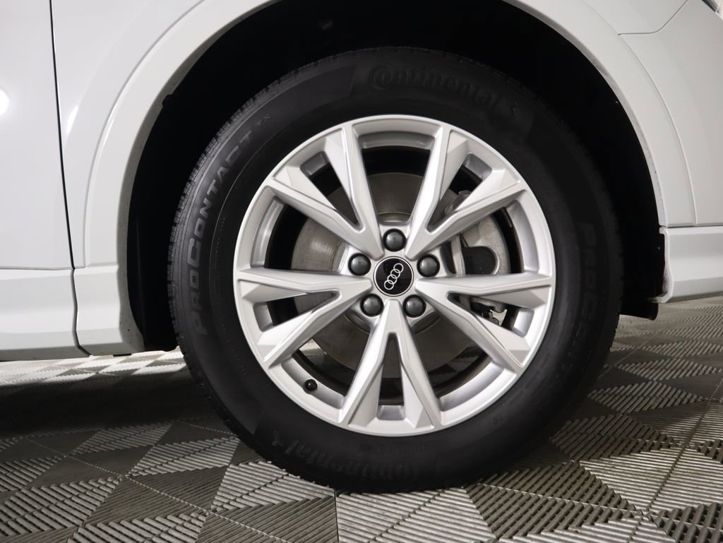 Certified 2025 Audi Q3 2.0T Premium w/ Convenience Package image 32