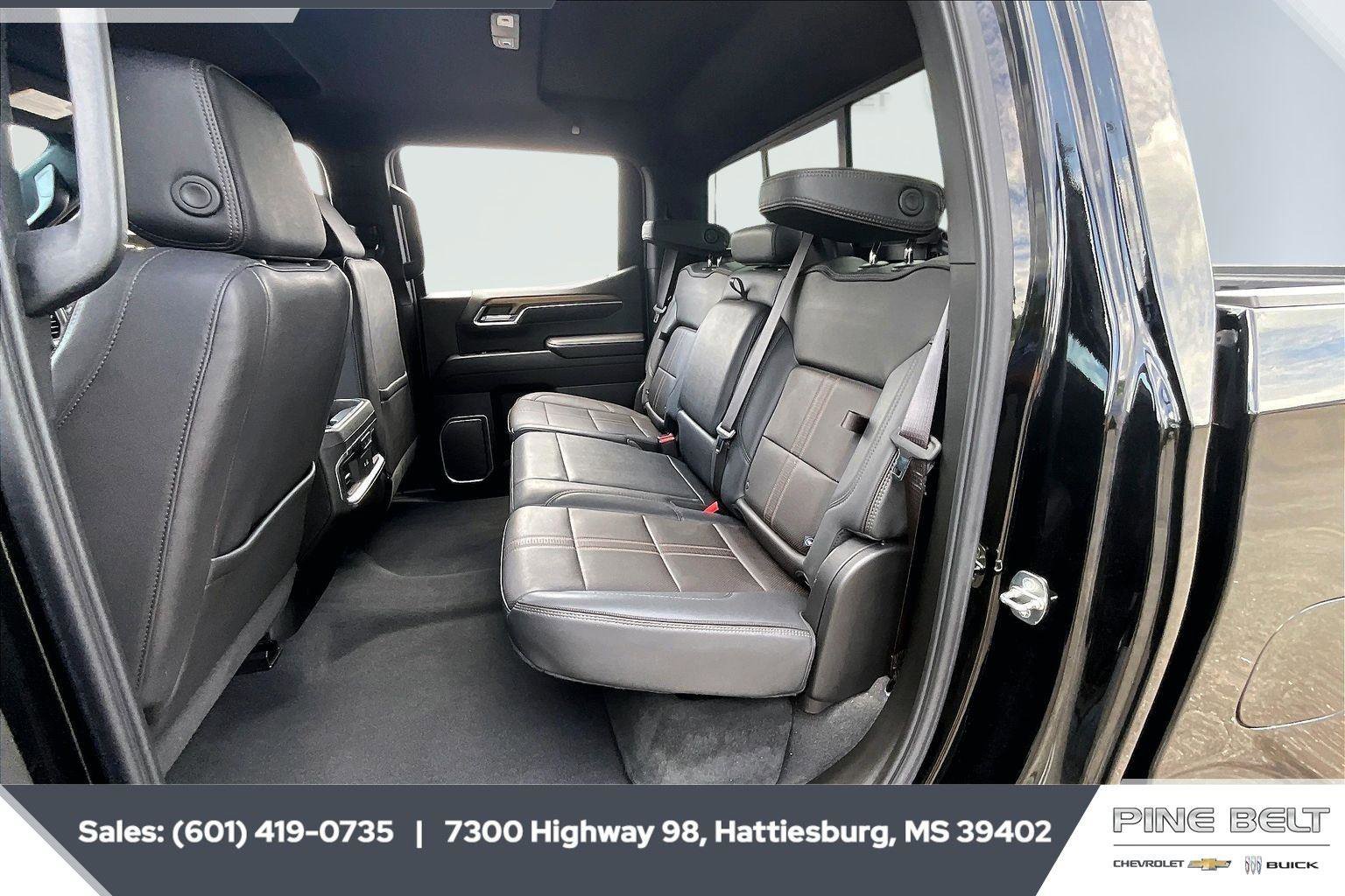 Used 2023 Chevrolet Silverado 1500 High Country w/ Technology Package image 20