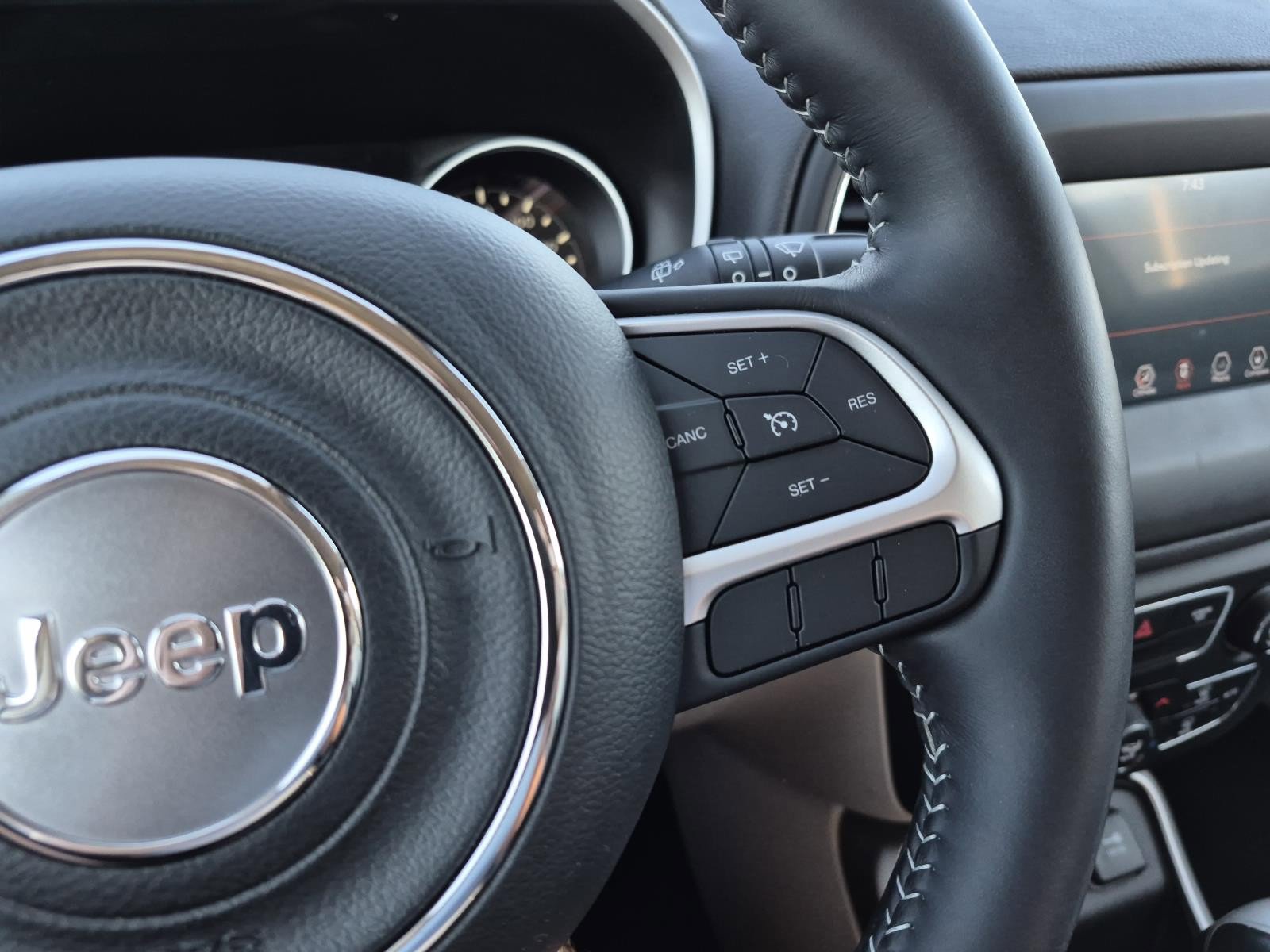 Used 2017 Jeep Compass Latitude w/ Popular Equipment Group image 19