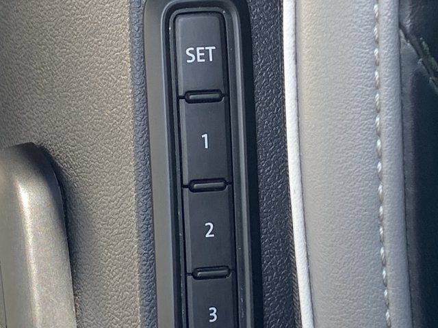 Used 2023 Volkswagen Arteon SEL Premium AWD/4WD image 17