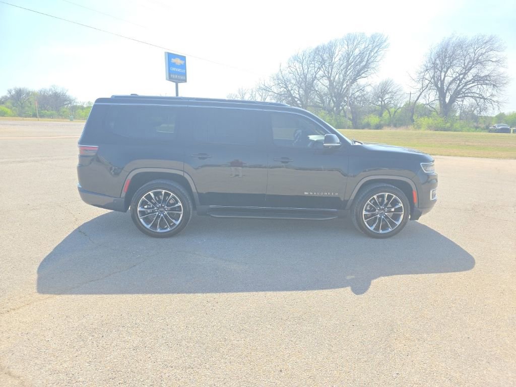 Used 2022 Jeep Wagoneer Series II w/ Convenience Group I image 2