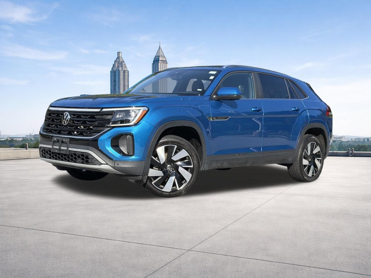 Used 2024 Volkswagen Atlas Cross Sport SE FWD image 2