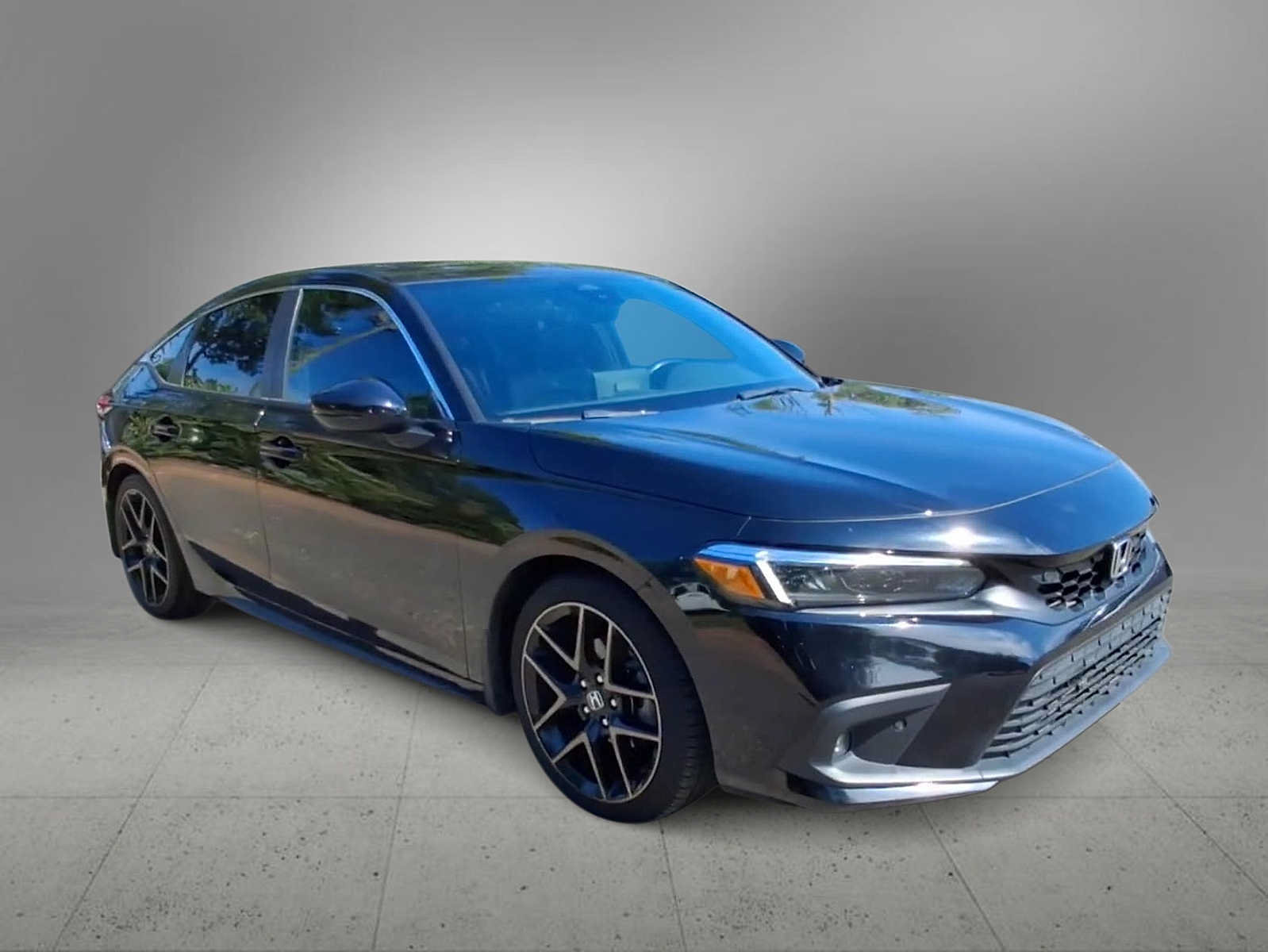 Used 2023 Honda Civic Sport Touring image 2