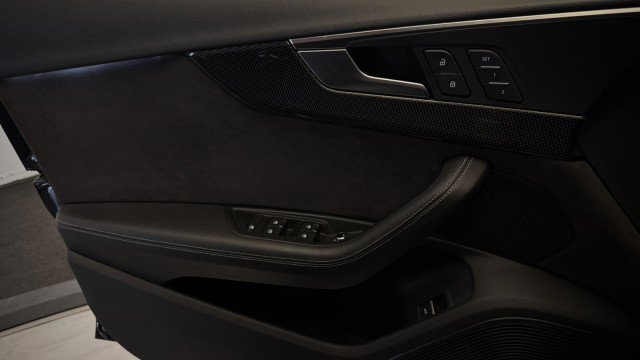 Used 2019 Audi S4 Premium Plus w/ Premium Plus Package image 26