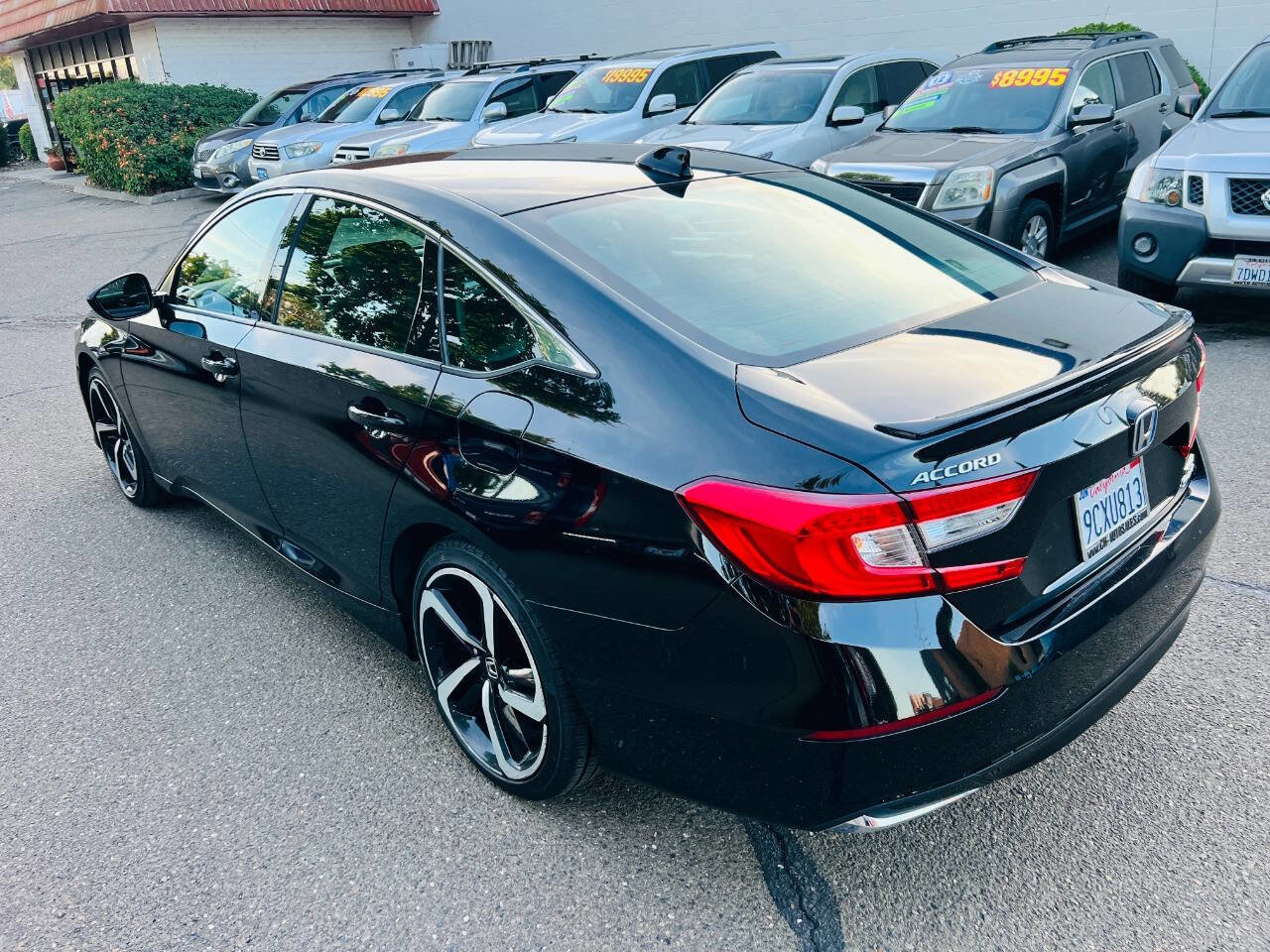 Used 2022 Honda Accord Sport image 4