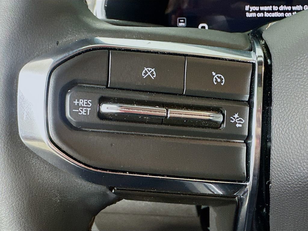 Used 2024 GMC Canyon Denali image 23