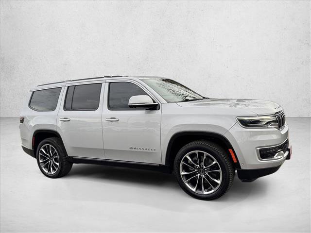 Used 2022 Jeep Wagoneer Series III w/ Premium Group I image 4