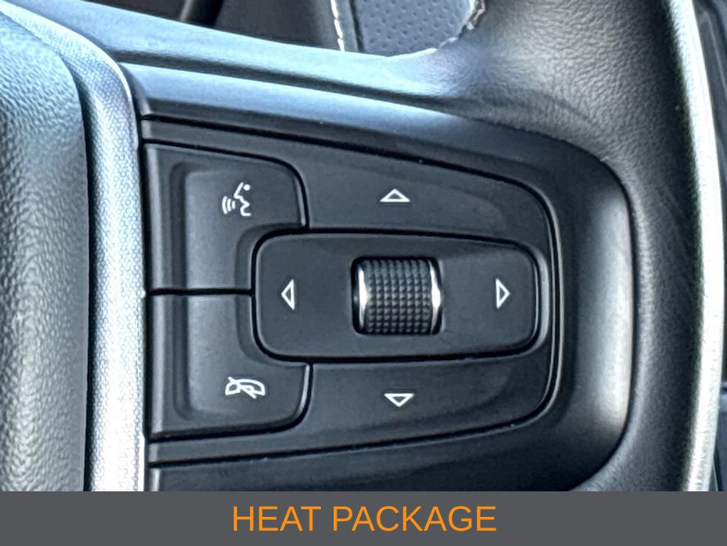 Used 2024 GMC Yukon SLT RWD image 15