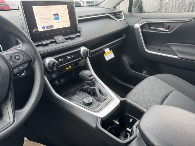 Used 2025 Toyota RAV4 XLE image 16
